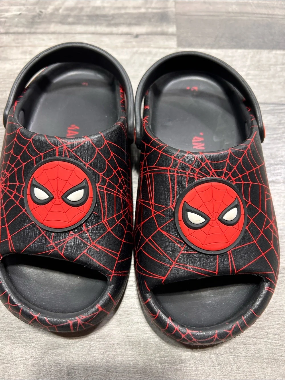 Ground Up Toddler Boys Spiderman Clogs 12